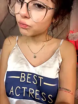 TeaseDollXXX's Webcam Show