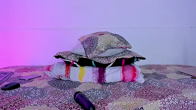 ayheleensexygirl- – Naživo XXX chat