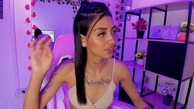 KarlaSlutSkinny__ Live XXX Chat