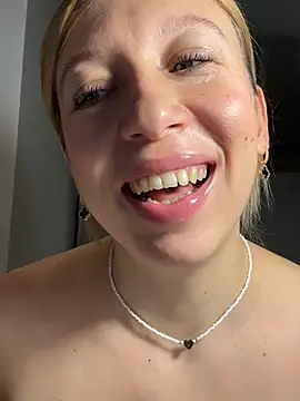 Kittie_Valentine Chat XXX in diretta