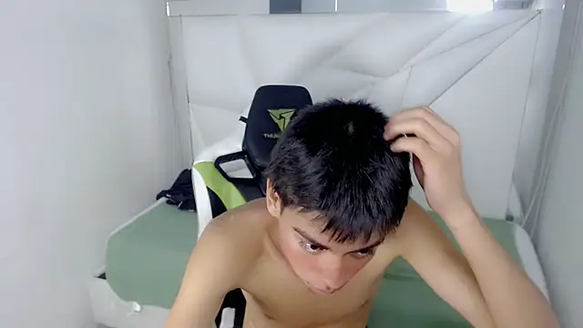 Liarr_のウェブカメラショー