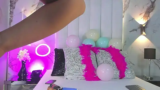 Sembang XXX Secara Langsung ZaraKnox