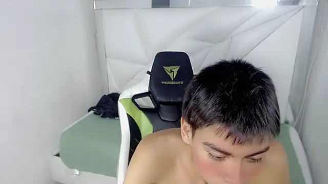 Liarr_: онлайн-секс-чат