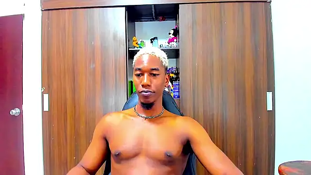 Dreamastercum_ Live XXX-chat