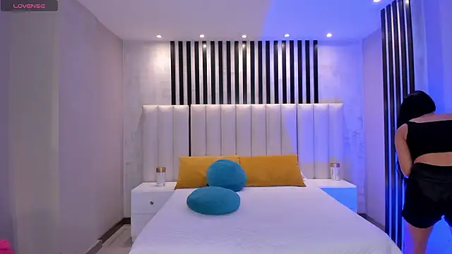 AmaliaCrus Chat XXX live