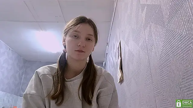 KateClarky Adlı Modelin Canlı XXX Sohbeti