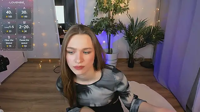 PollyMayer: απευθείας συνομιλία ΧΧΧ