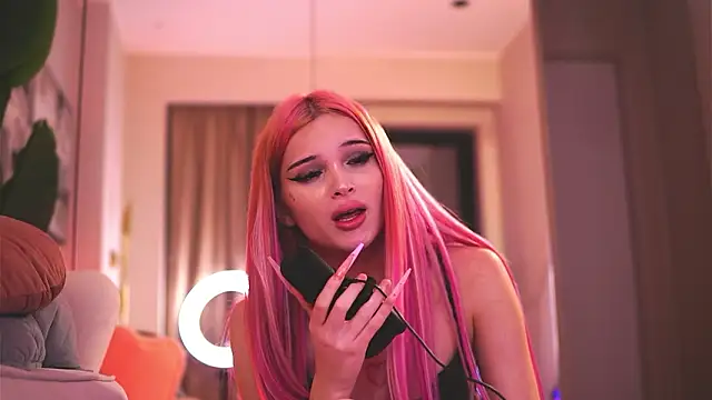 دردشة KatiaFinesse الجنسية المباشرة