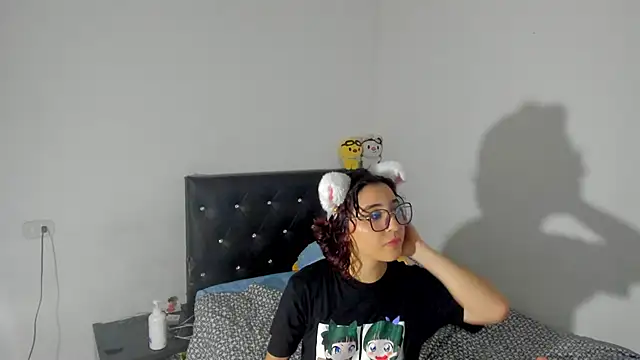 Velvet_Rouse: онлайн-секс-чат