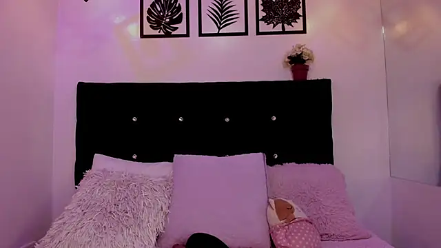 hanniiee_ élő XXX-chatje