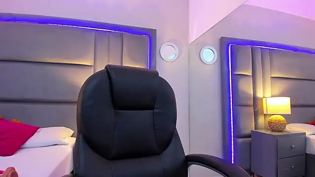 GabyMoreau's Live XXX Chat