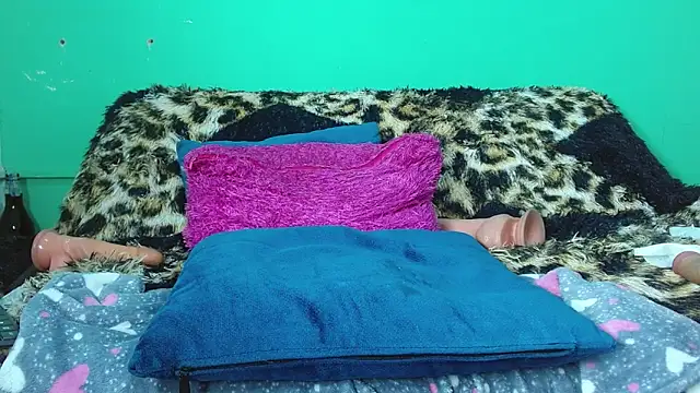 Онлайн чат XXX avaleri_cherry