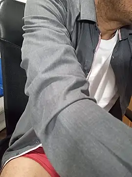 latinmartin73 网络视讯表演