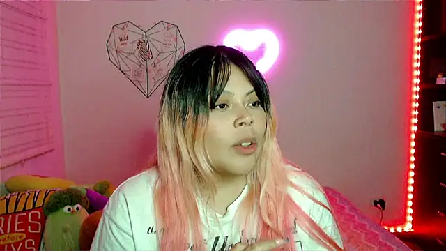 EllieMoonXのライブXXXチャット