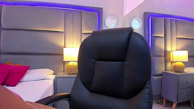 GabyMoreau's Live XXX Chat