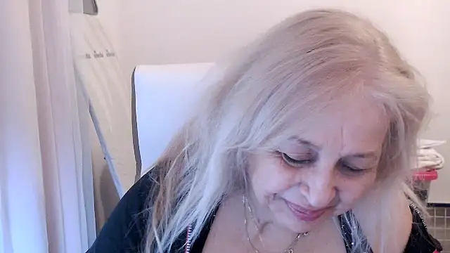 SusiLifeXXX's Webcam Show