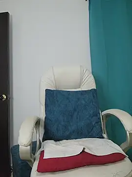 lissglow: онлайн-секс-чат