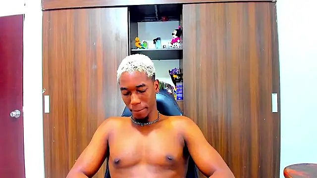 Chat +18 de Dreamastercum_ ao vivo