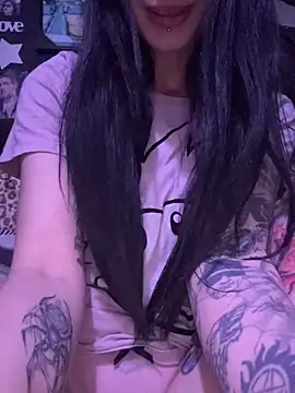 MissMidnightUK 现场XXX聊天