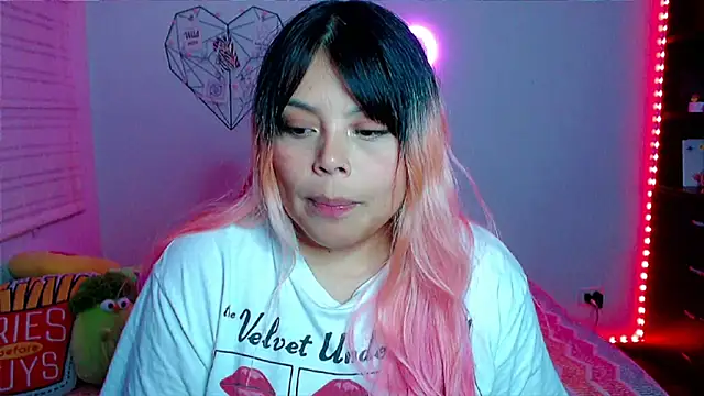 دردشة EllieMoonX الجنسية المباشرة