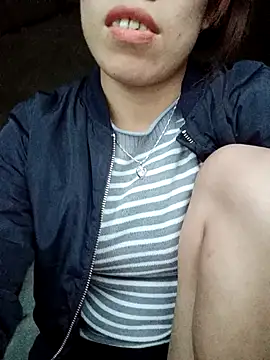 Вебкам-шоу nhinhi-sexy