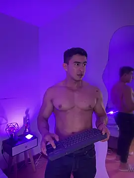 Chatroom XXX en direct de Chris_Clarck