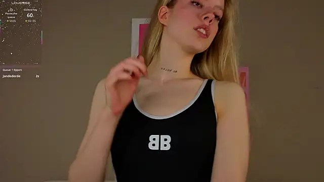 عرض كام TiffinyMergist