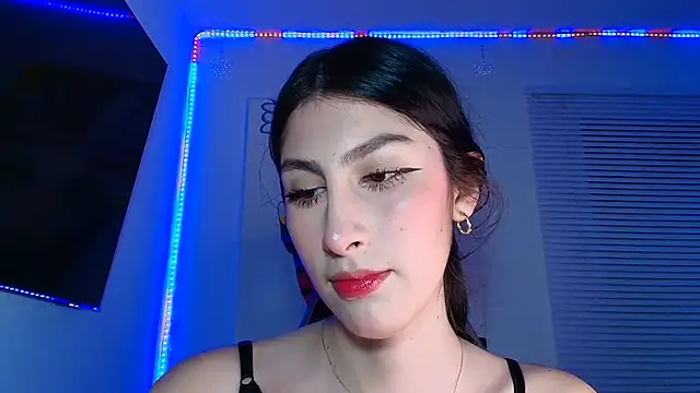 valeria_gonzales_ Show in webcam