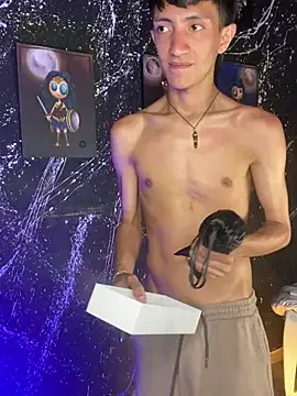 Chat +18 de JohanSedas ao vivo