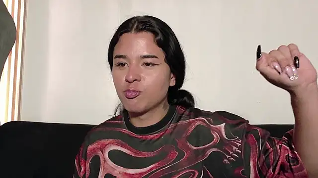 Angel-umbra élő XXX-chatje