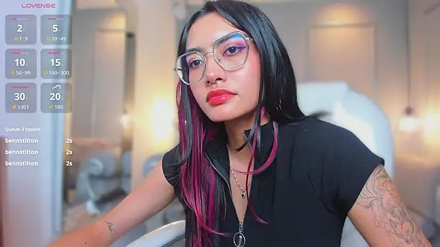 AzuraKindongのウェブカメラショー