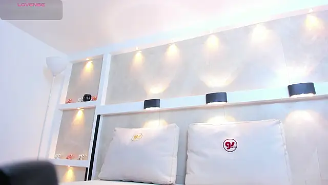 Živý XXX chat isaa_stone