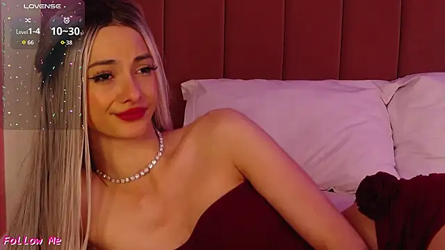 دردشة PinkySparks الجنسية المباشرة