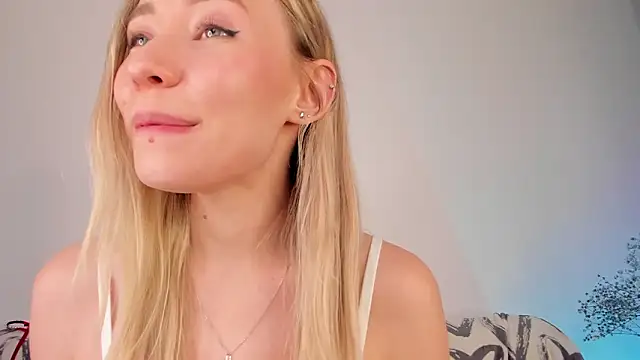 DanaCandy Adlı Modelin Canlı XXX Sohbeti