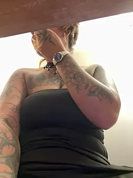 دردشة Rae_Lil_White الجنسية المباشرة