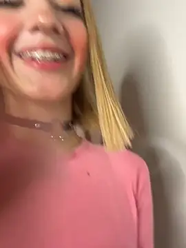 SweetBunnyGF 即時 XXX 聊天