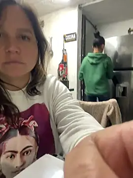 دردشة ketty_Riley الجنسية المباشرة