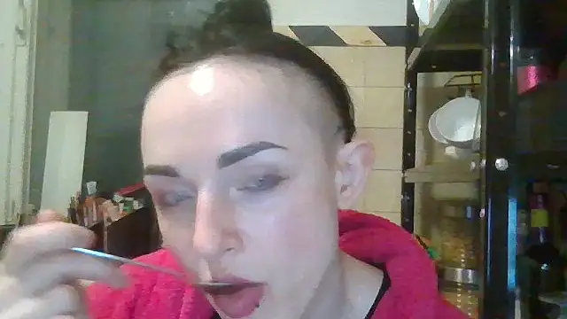 Trinsy_Love live XXX chat