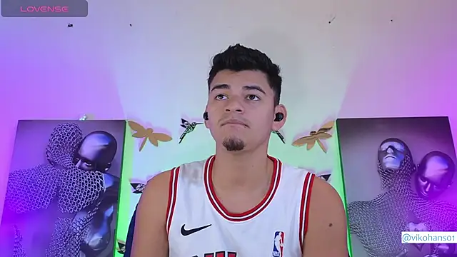 VikoHands: απευθείας συνομιλία ΧΧΧ