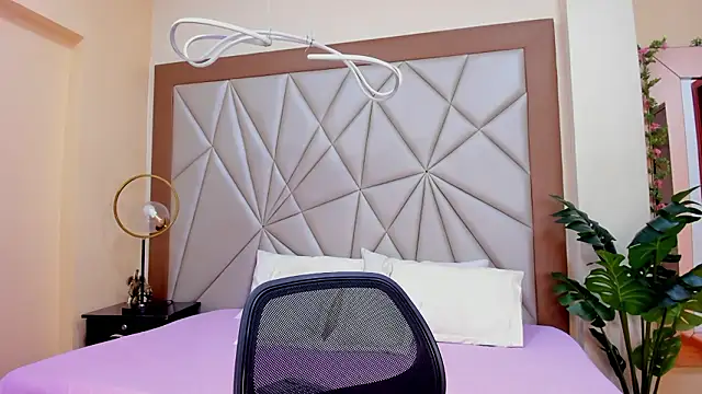 PaulinaMuller Chat XXX live