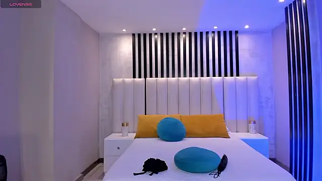 AmaliaCrus 现场XXX聊天