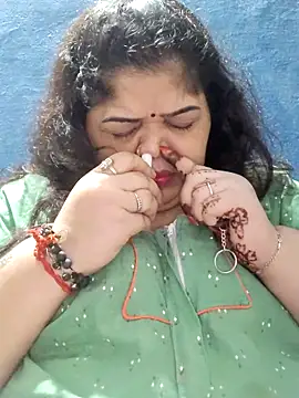 tamilthanushri Live XXX-Chat