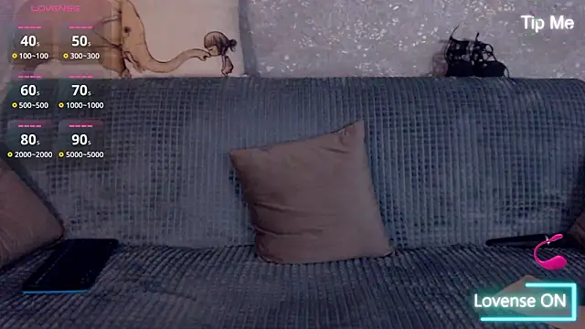 LillySquirtShot Chat XXX live