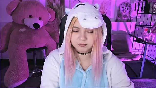 DiaAngell: онлайн-секс-чат