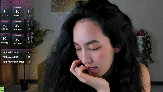 دردشة FlirtyAura الجنسية المباشرة