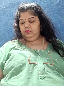 tamilthanushri Live XXX-Chat