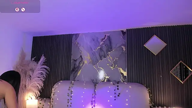 ShaniaDaniels' Webcam Show