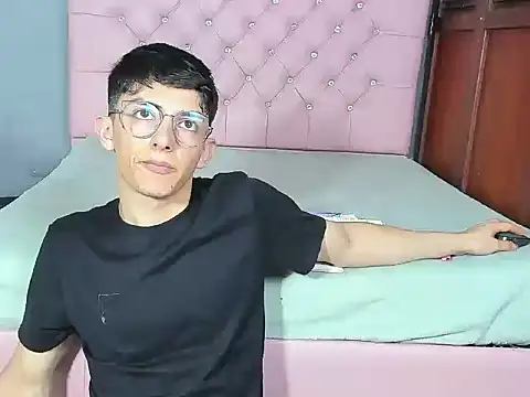 Вебкам-шоу ElanGiraldo