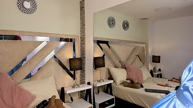 ximena_vasquez8 Adlı Modelin Canlı XXX Sohbeti