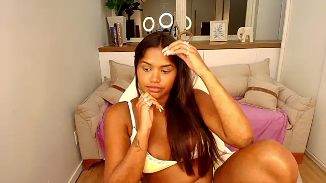 Paula_Thomass Adlı Modelin Canlı XXX Sohbeti